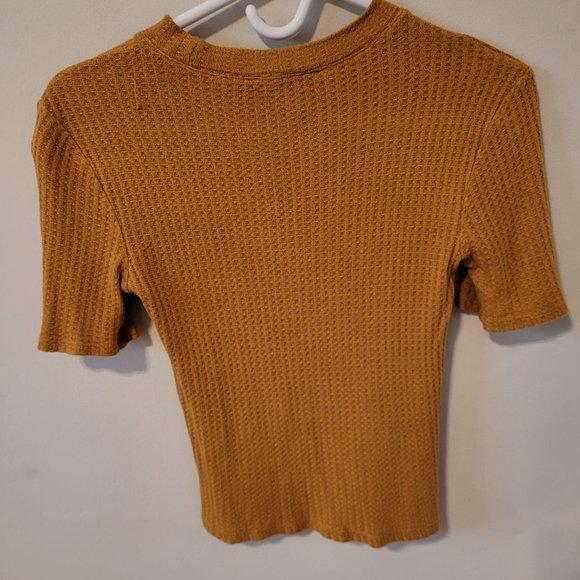Mustard Crop Top - Picture 2 of 6